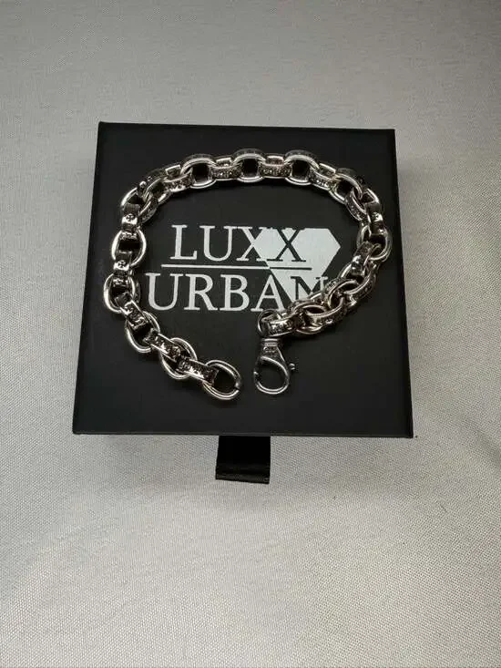 Y2K Paper Chain Bracelet - Picture 2 of 6